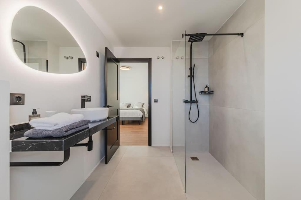 Villa Con Piscina Privada Gelves Eksteriør bilde