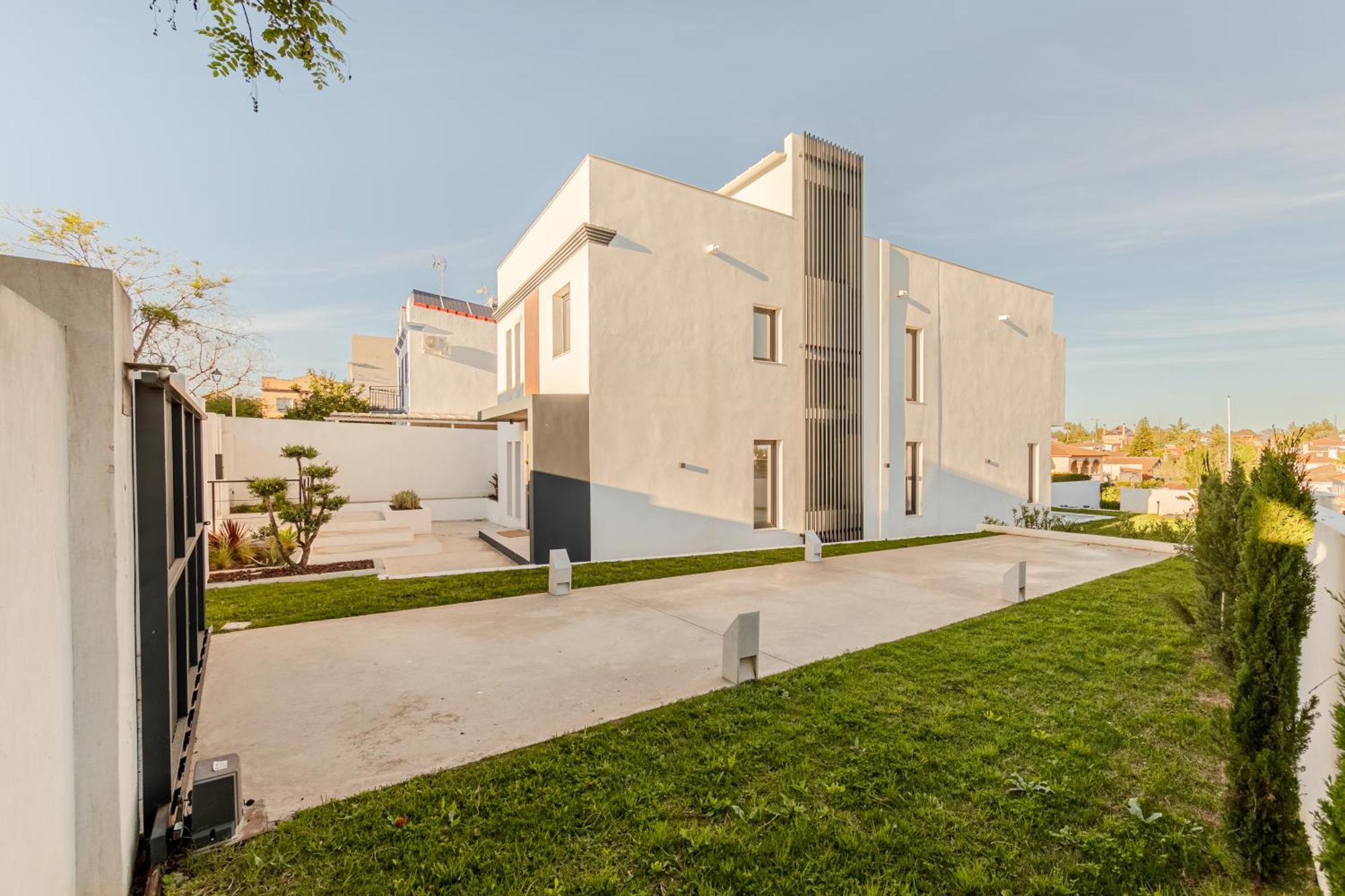 Villa Con Piscina Privada Gelves Eksteriør bilde